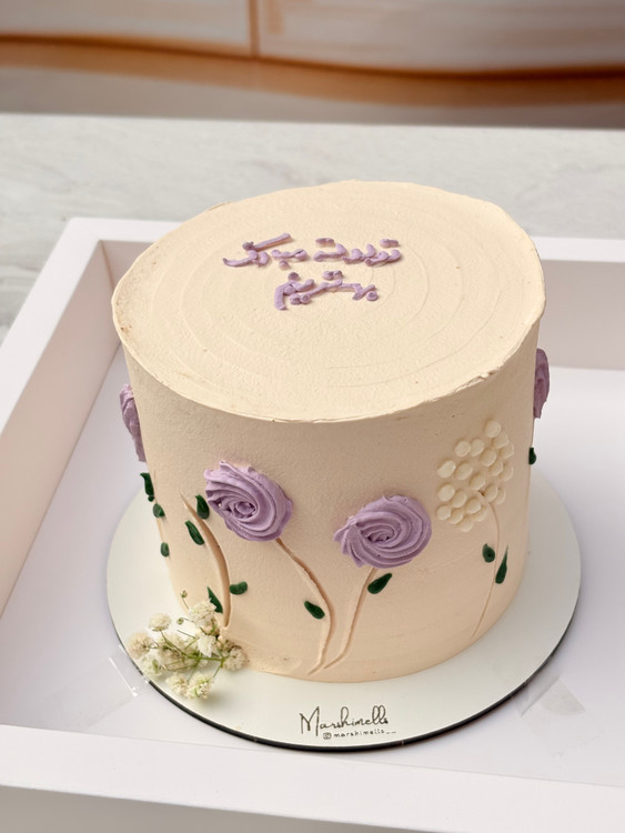 خرید باکس گل بوی یاس از گلفروشی هیوِن